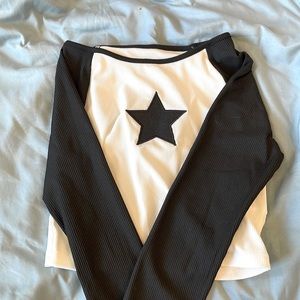 It’s a cute top I loved everything about it, but it was too small.  😿